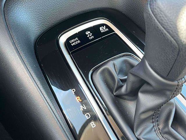 Certified 2024 Toyota Corolla LE AWD/4WD image 14