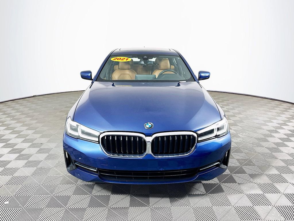 Used 2021 BMW 530i xDrive w/ Convenience Package AWD/4WD image 4