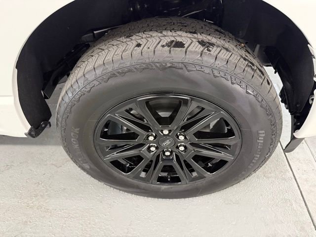 New 2025 Ford F150 Platinum w/ FX4 Off-Road Package image 5