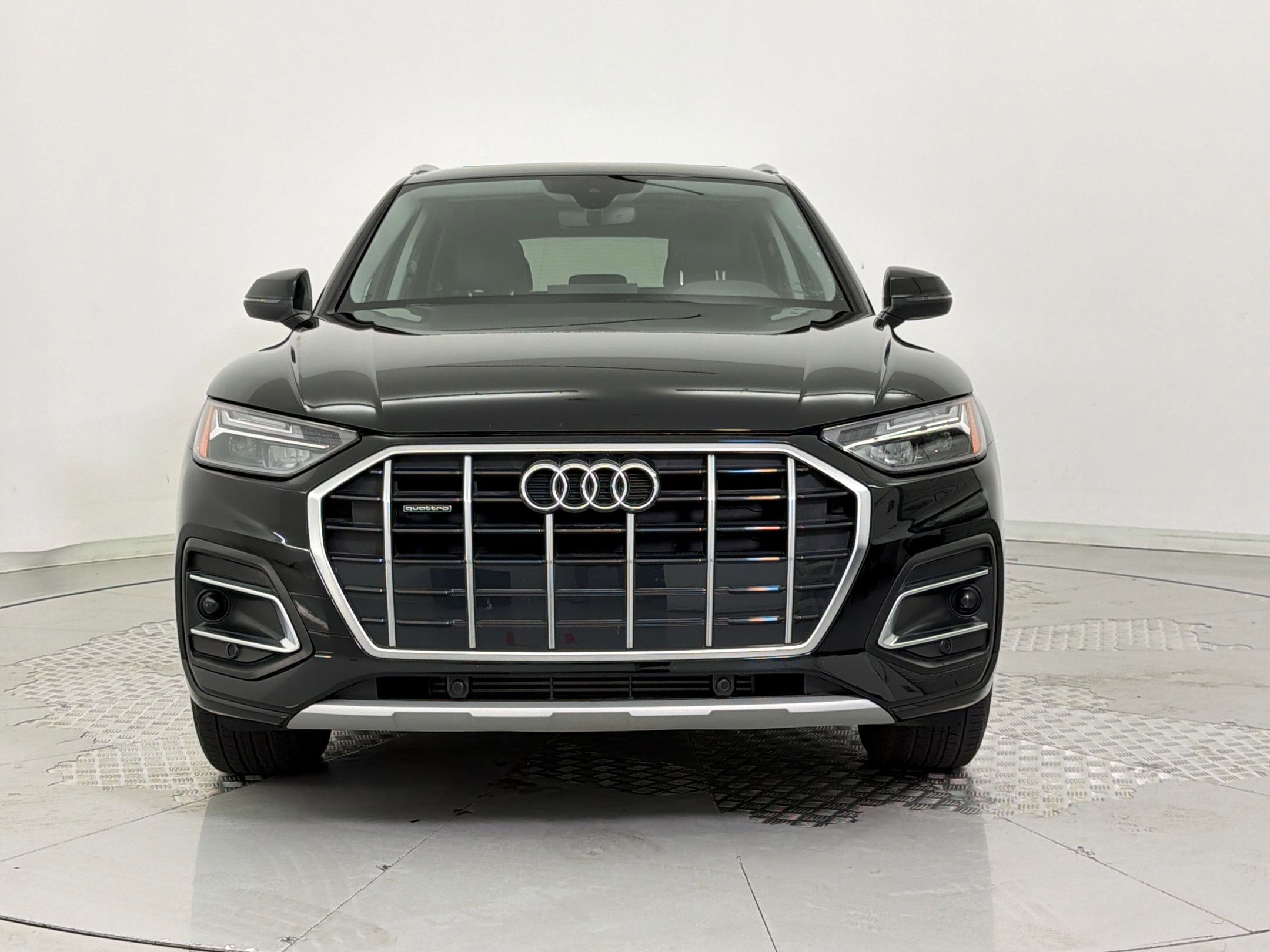 Used 2023 Audi Q5 2.0T Premium w/ Convenience Package AWD/4WD image 5