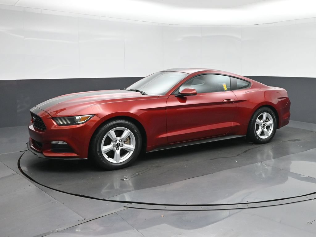 Used 2016 Ford Mustang Coupe RWD image 3