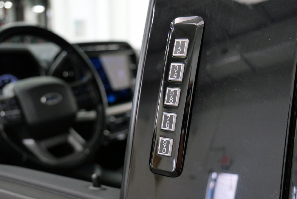 Used 2021 Ford F150 XLT w/ Equipment Group 302A High AWD/4WD image 15