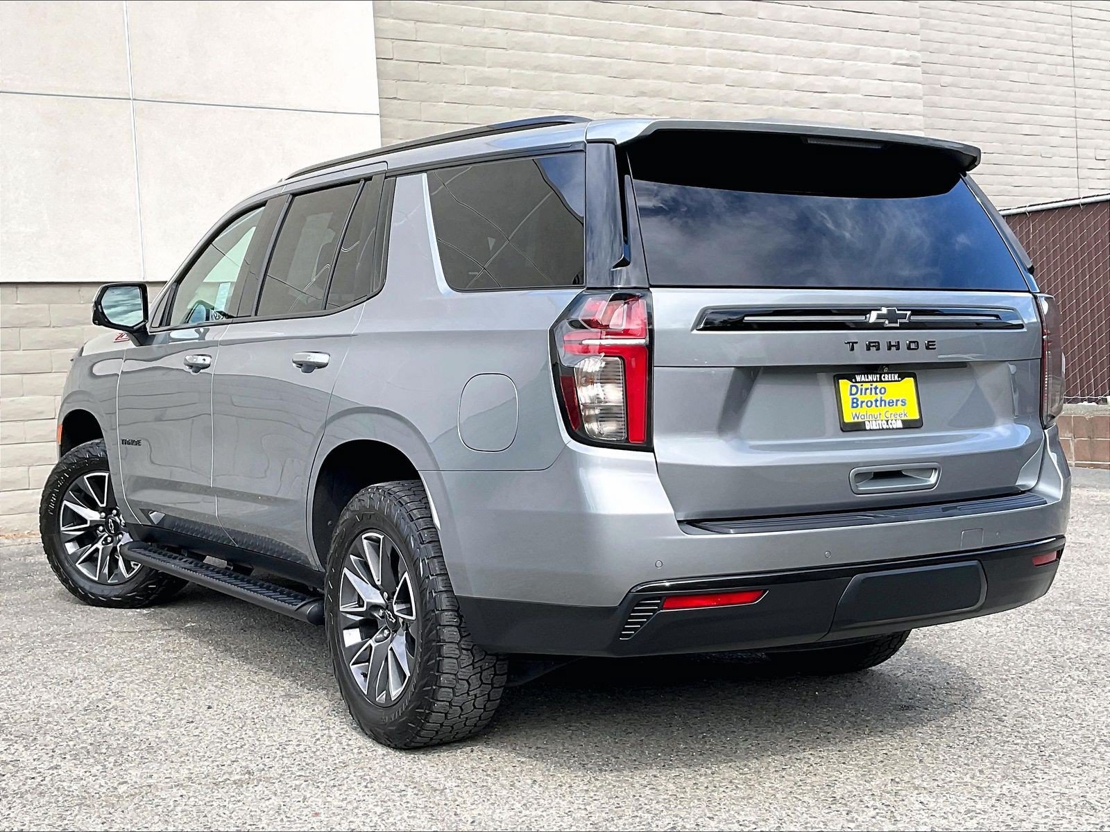 Used 2023 Chevrolet Tahoe Z71 w/ Z71 Off-Road Package AWD/4WD image 9