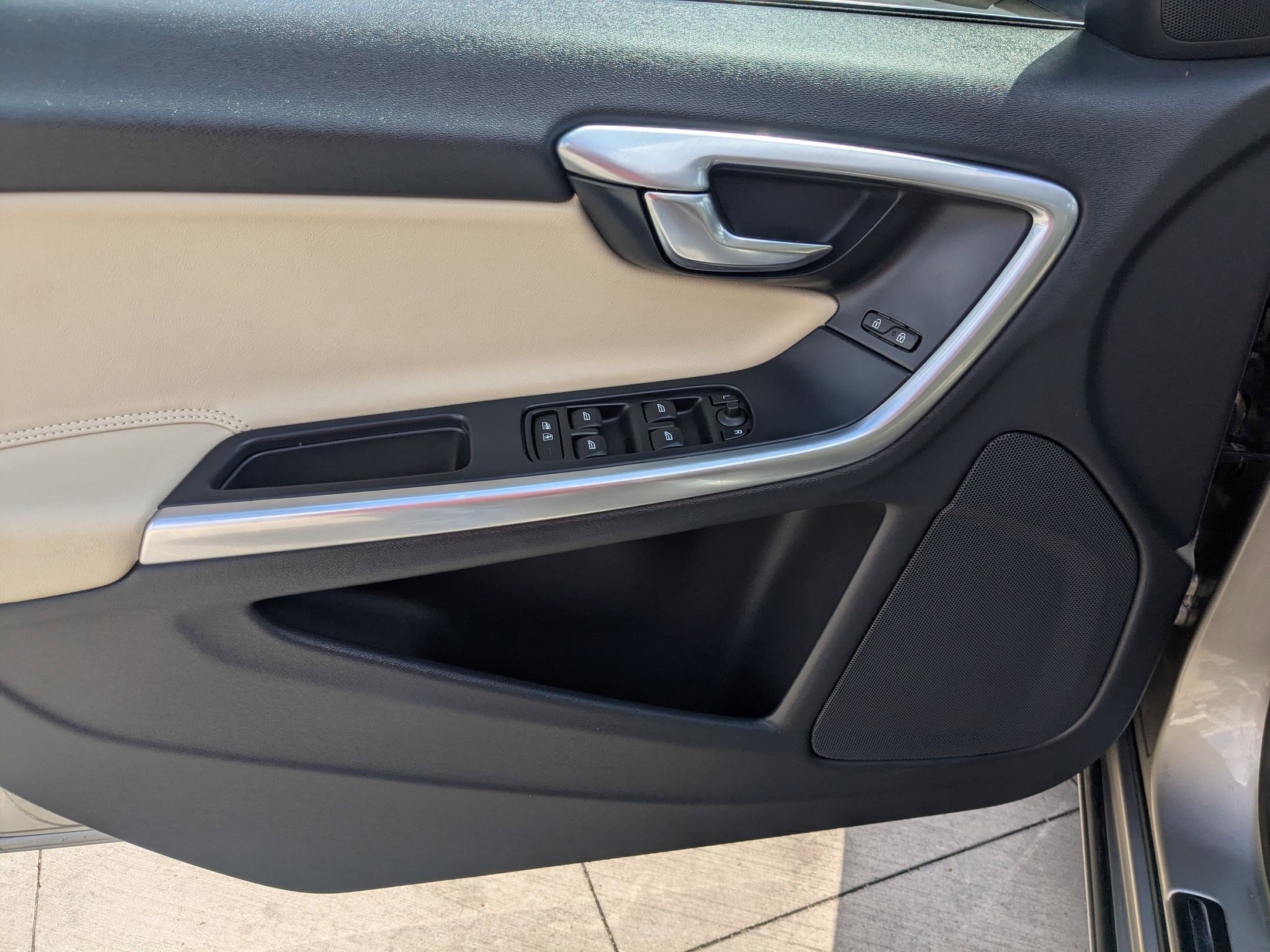 Used 2015 Volvo V60 T5 Premier AWD/4WD image 13