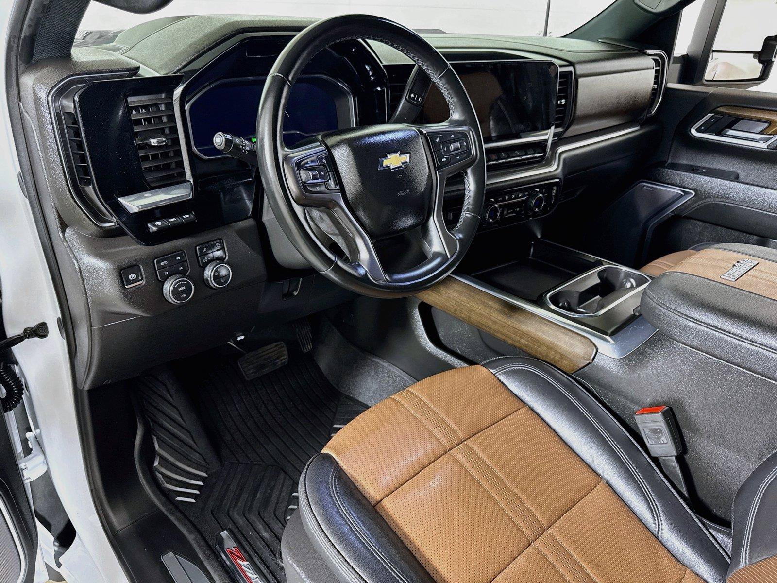 Certified 2025 Chevrolet Silverado 2500 High Country w/ Technology Package AWD/4WD image 7