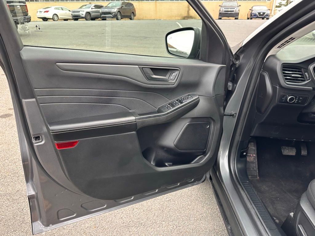 Used 2023 Ford Escape Active image 13