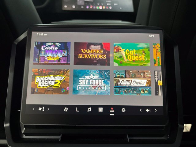 Used 2024 Tesla Cybertruck AWD Crew Cab image 30