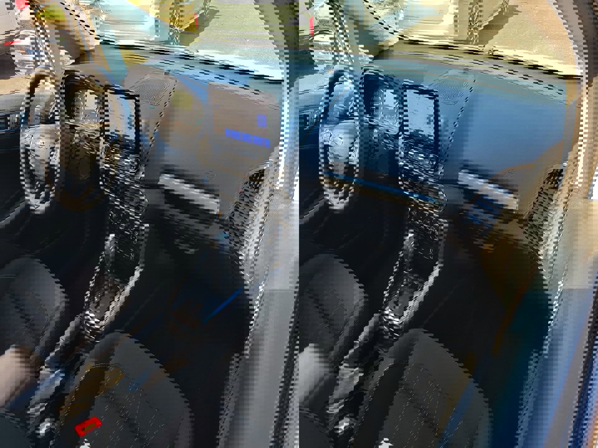 Used 2021 Ford EcoSport SE w/ SE Convenience Package FWD image 12