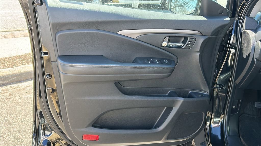 Used 2021 Honda Pilot Special Edition image 8