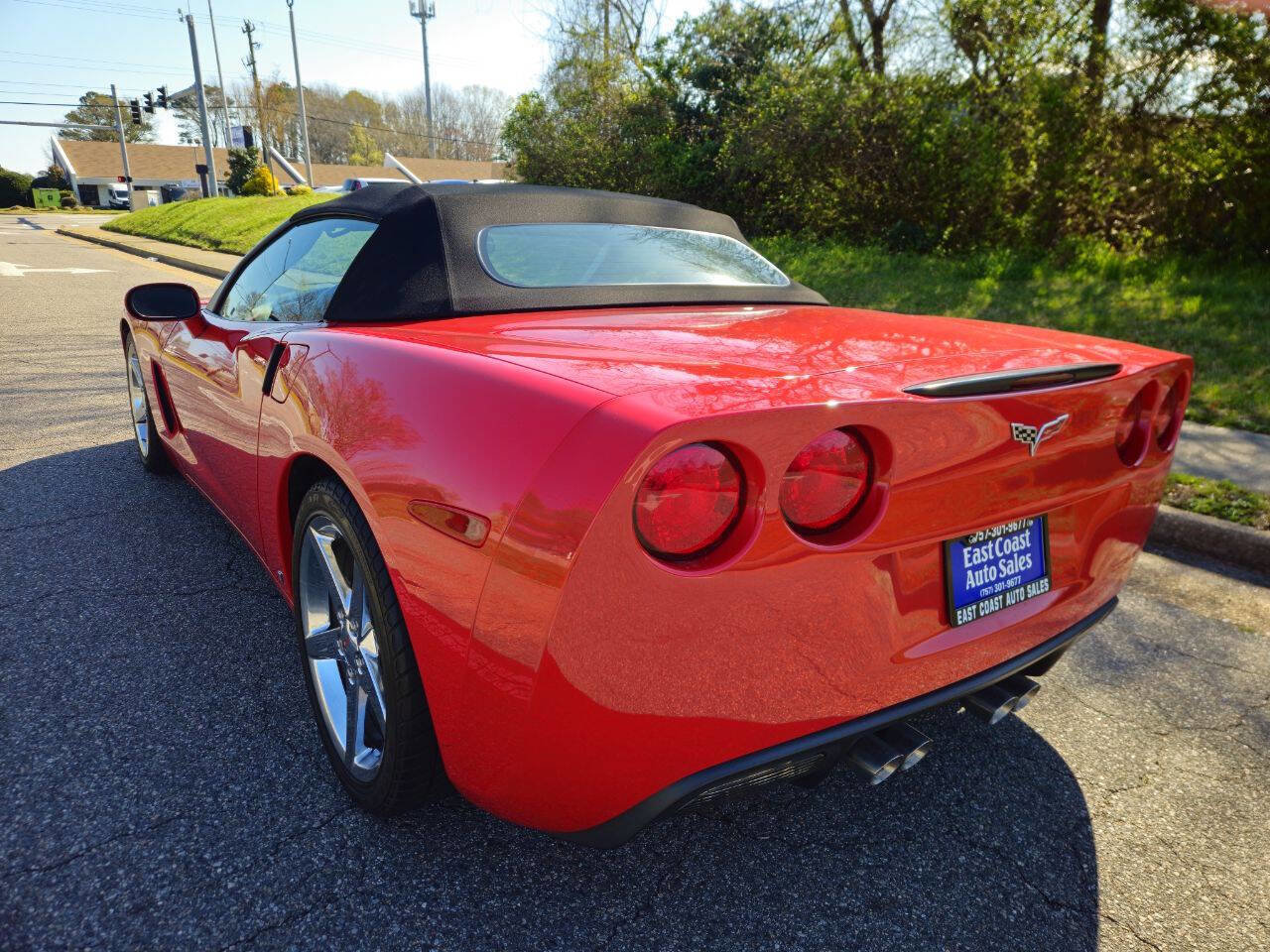 Used 2008 Chevrolet Corvette Base 2dr Convertible w/ Preferred Equipment Group image 4