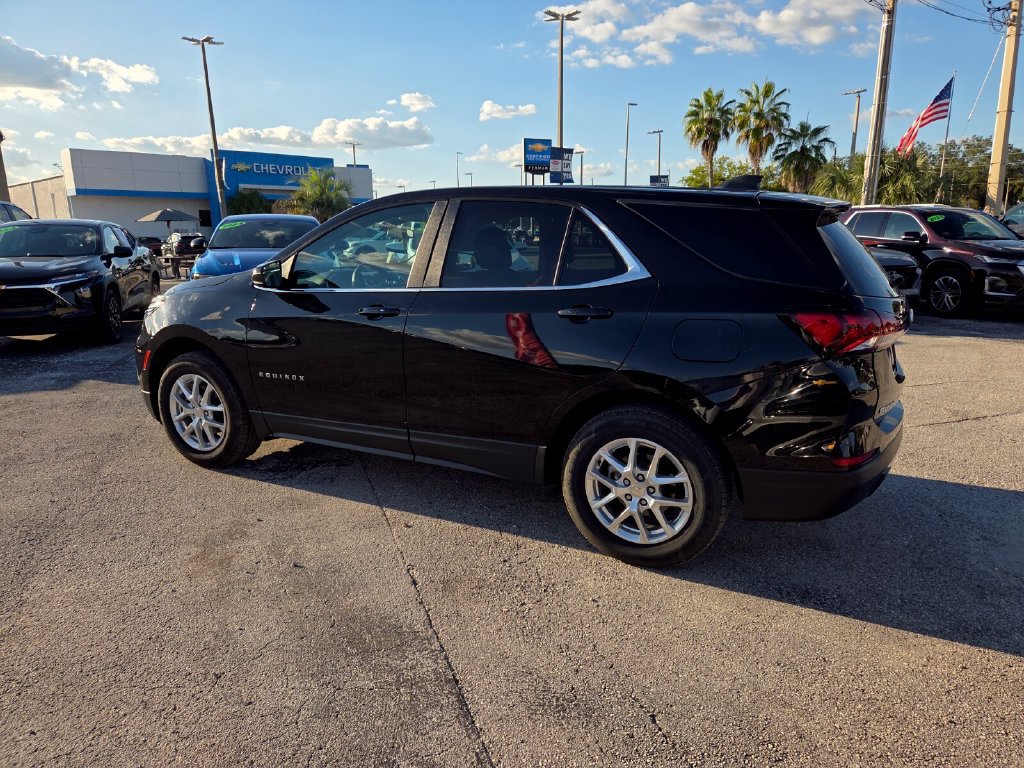 Used 2024 Chevrolet Equinox LT AWD/4WD image 11