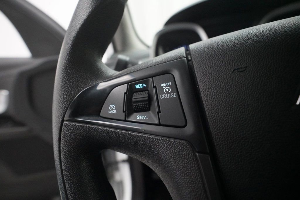 Used 2015 Chevrolet Equinox LS image 17