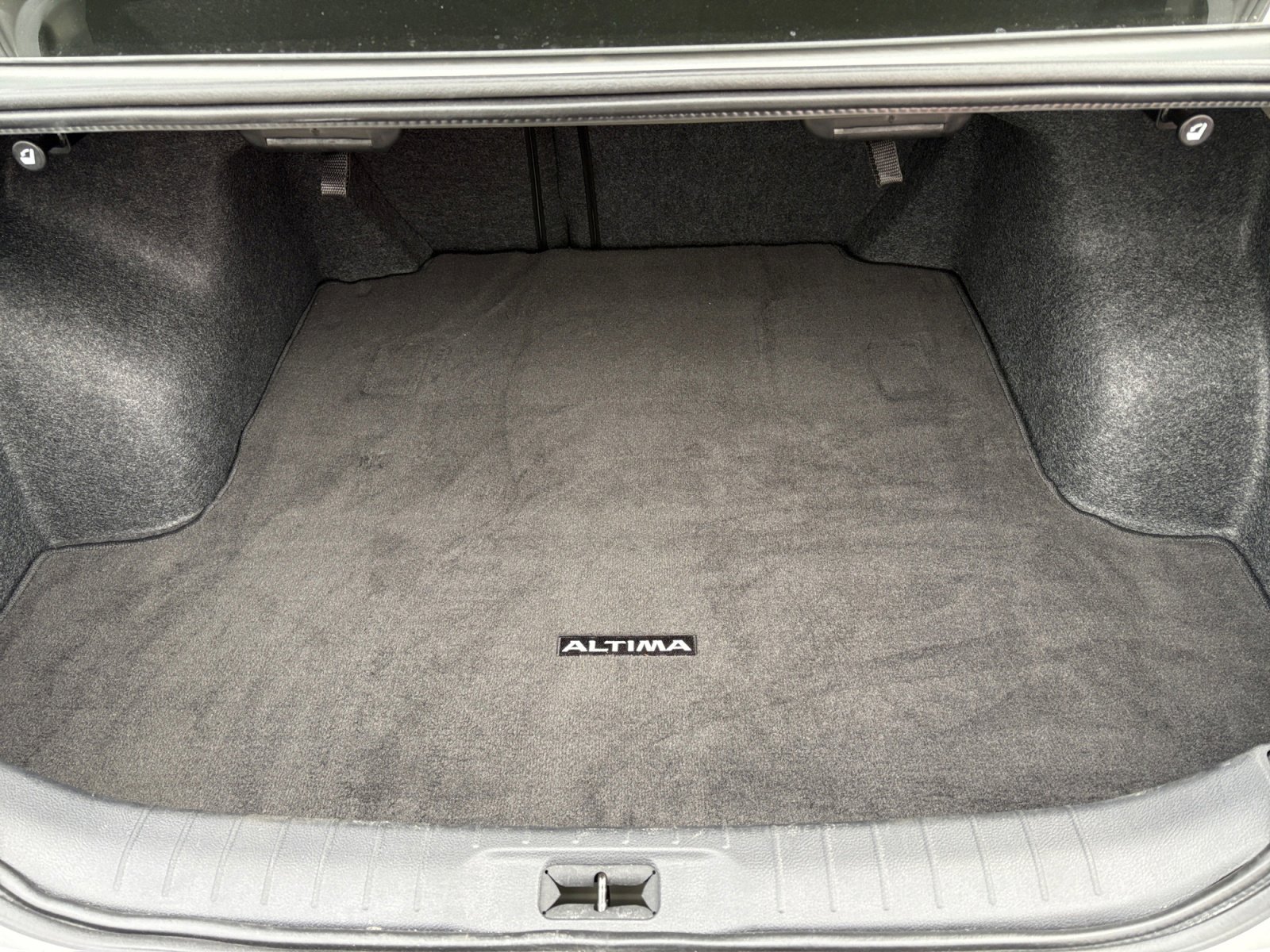 Used 2022 Nissan Altima 2.5 SV w/ SV Premium Package image 12