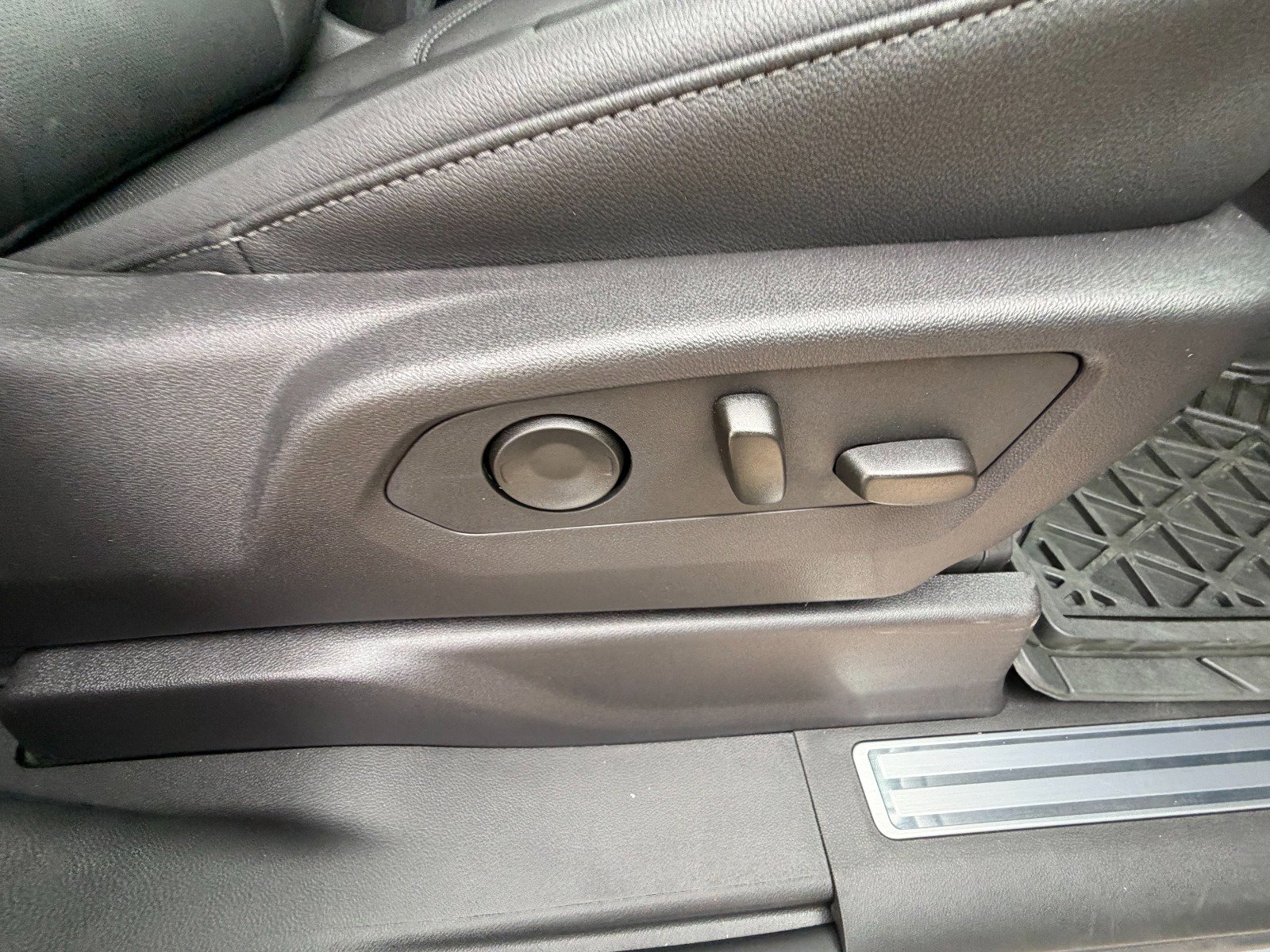 Certified 2025 GMC Sierra 1500 SLT w/ SLT Premium Plus Package image 35