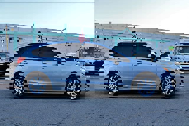 Used 2014 Subaru Impreza 2.0i Premium w/ All-Weather Package w/CVT image 6