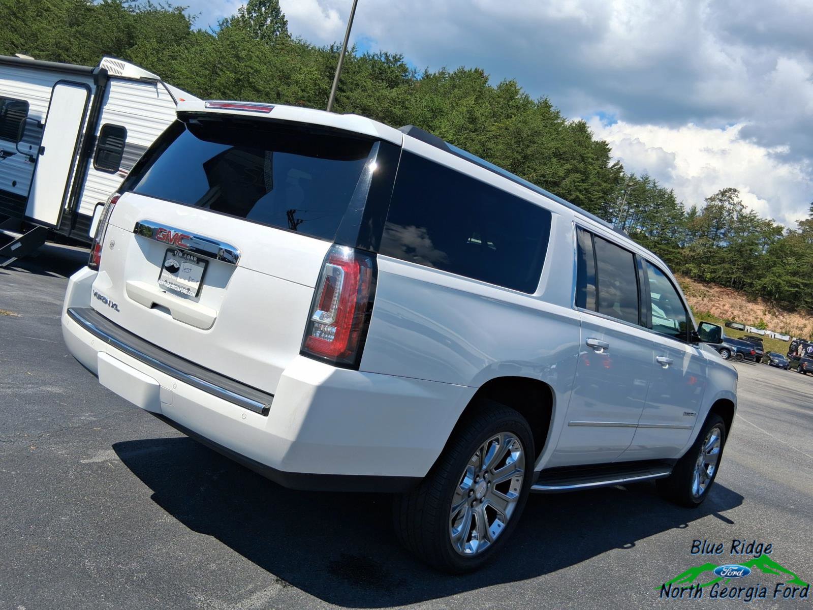 Used 2016 GMC Yukon XL Denali w/ Open Road Package image 28