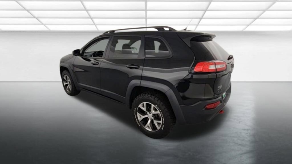 Used 2015 Jeep Cherokee Trailhawk w/ Comfort/Convenience Group AWD/4WD image 6
