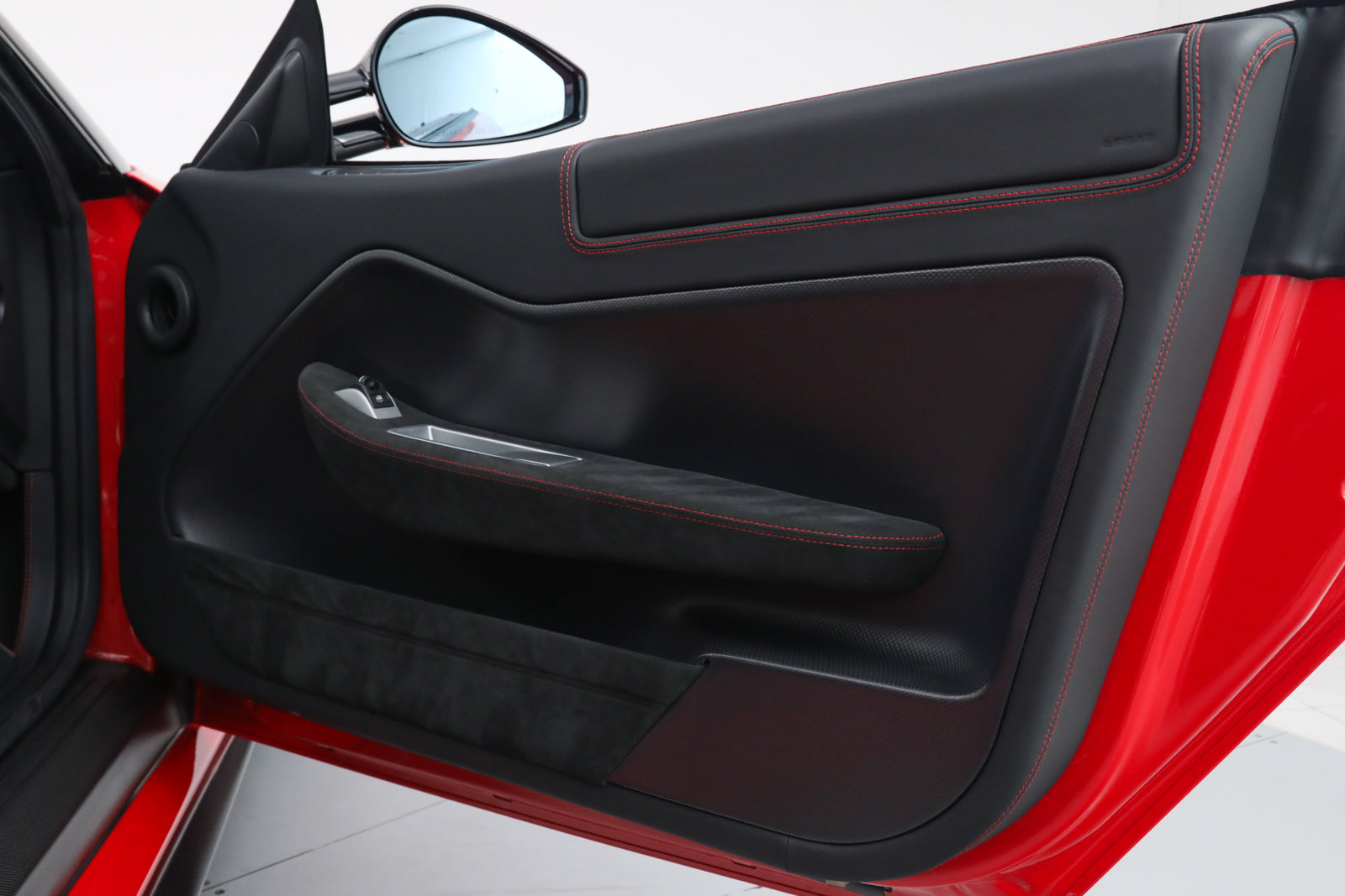 Used 2011 Ferrari 599 GTO RWD image 27