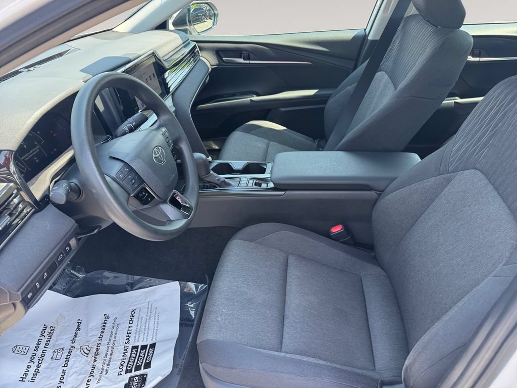 Used 2025 Toyota Camry LE FWD image 9