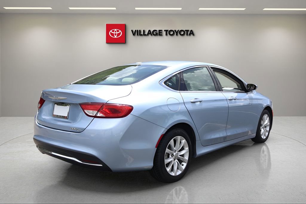 Used 2015 Chrysler 200 C FWD image 5