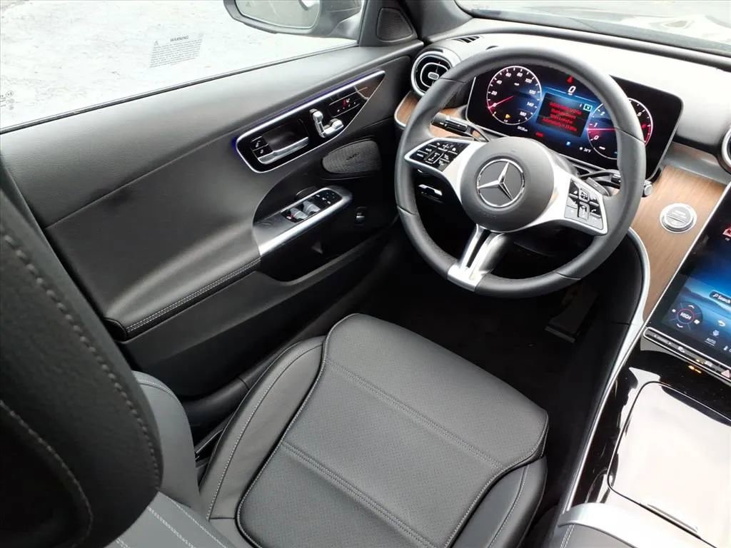 Used 2024 Mercedes-Benz C 300 Sedan image 17