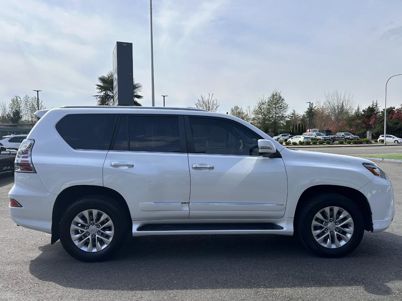 Used 2019 Lexus GX 460 Premium AWD/4WD image 11