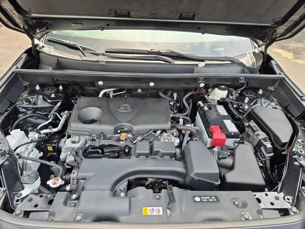 Used 2025 Toyota RAV4 LE AWD/4WD image 34