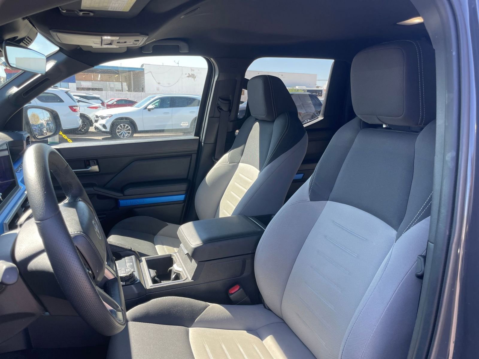 Used 2025 Toyota Tacoma TRD Off-Road image 36