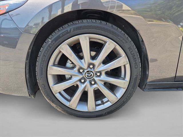 Used 2019 MAZDA MAZDA3 Sedan w/ Preferred Package FWD image 23