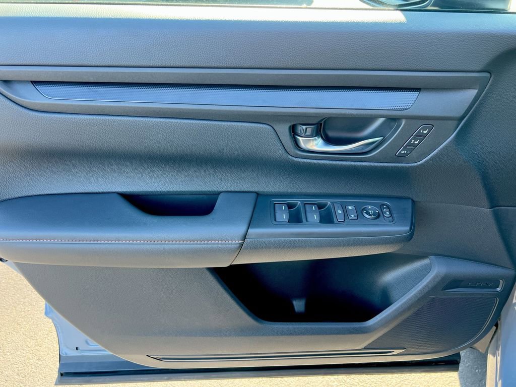 Used 2025 Honda CR-V Sport-L image 19