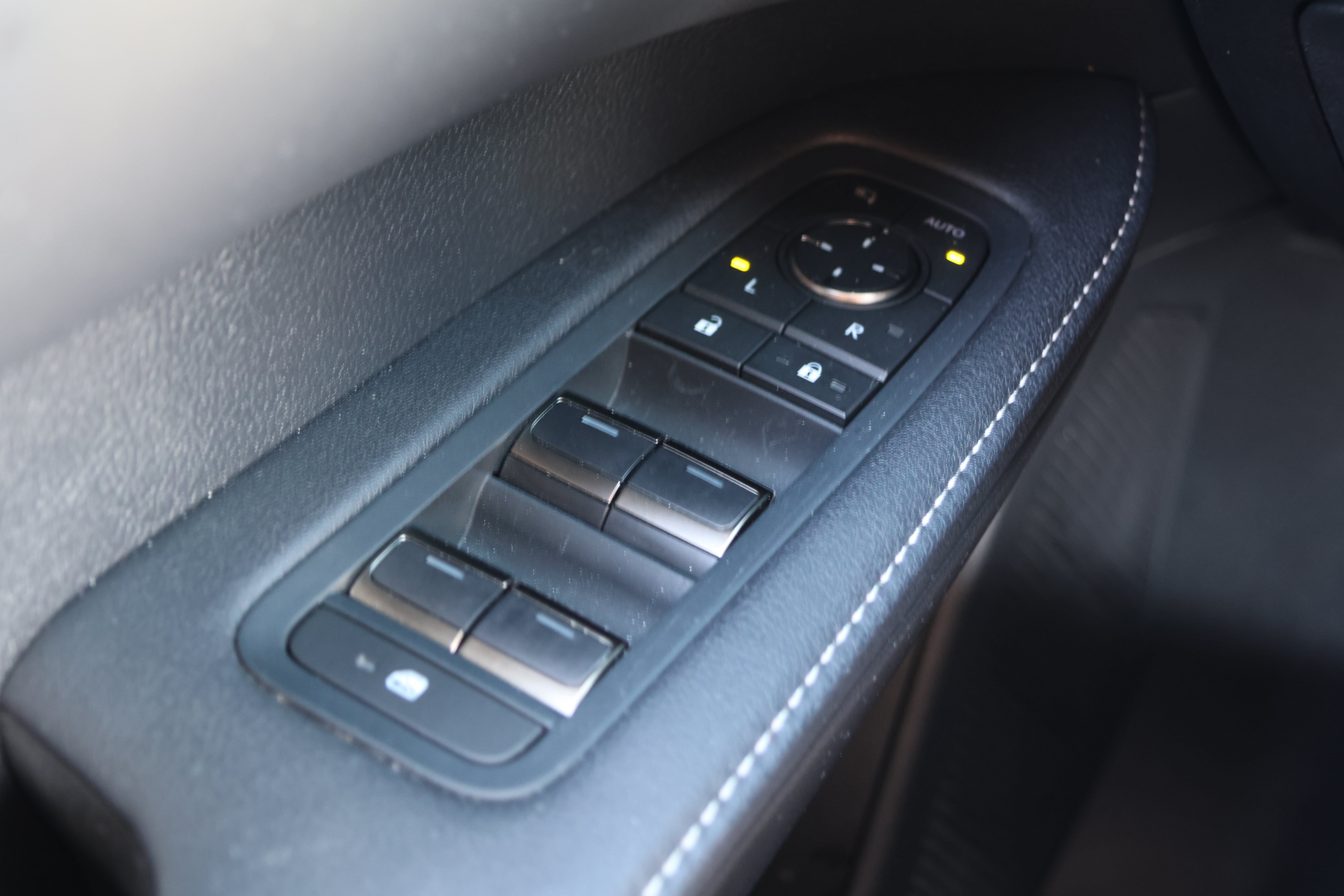 Certified 2025 Lexus RX 350 FWD image 13