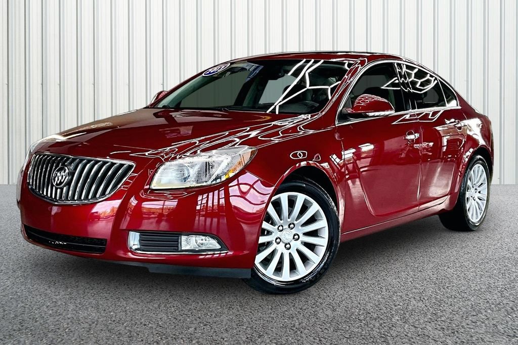 Used 2013 Buick Regal Premium FWD image 3