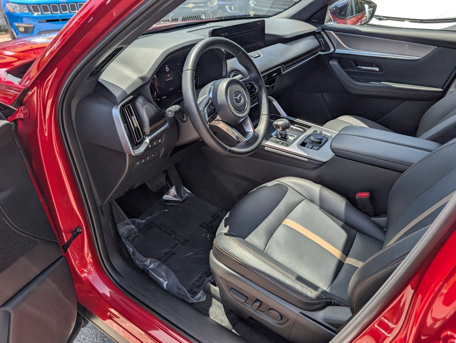 Used 2025 MAZDA CX-70 Plug-In Hybrid w/ Premium Plus image 11