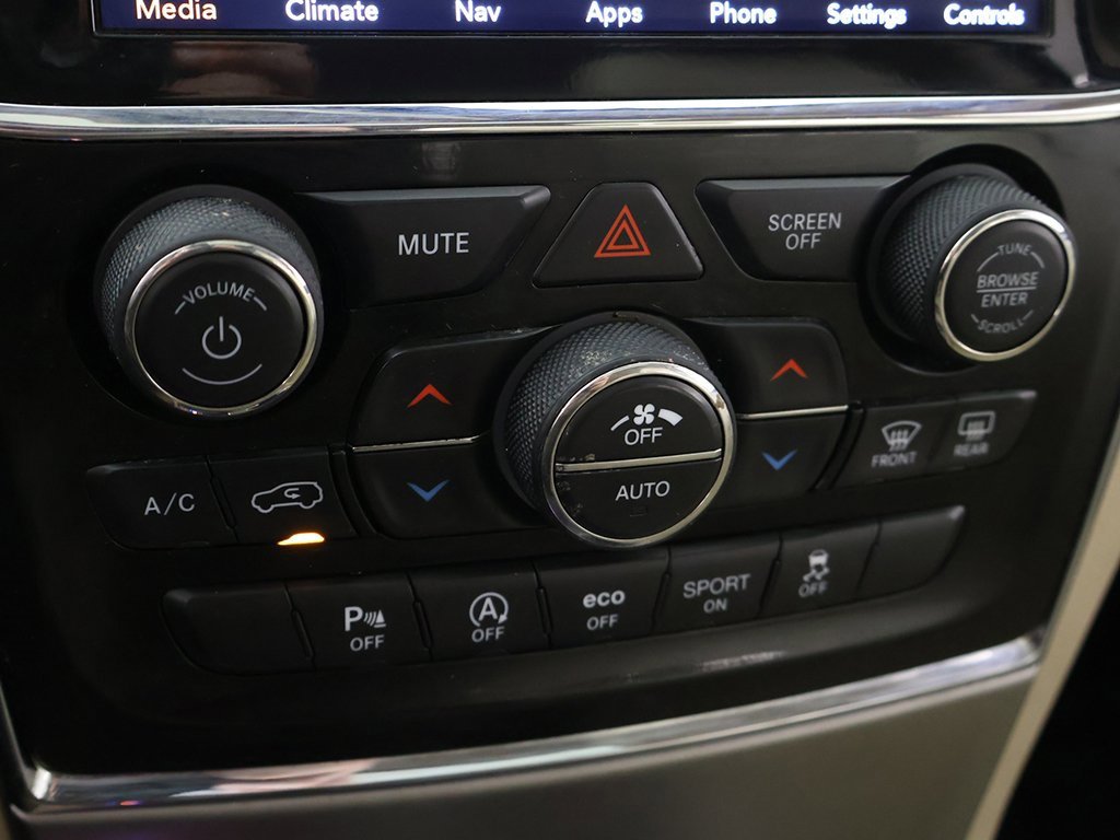 Used 2021 Jeep Grand Cherokee Limited image 51