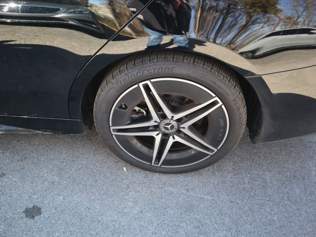 Certified 2025 Mercedes-Benz C 300 Sedan image 9