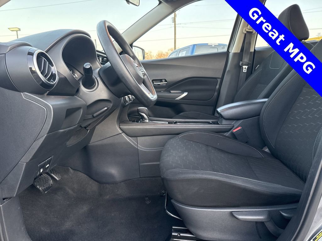 Used 2023 Nissan Kicks SV image 12