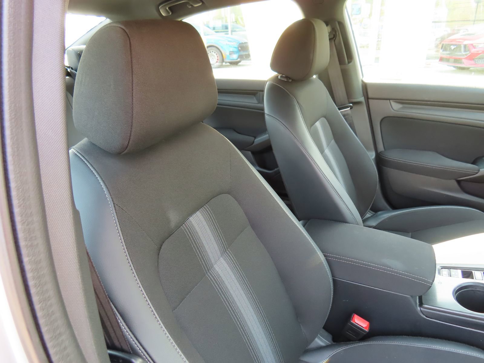 Used 2023 Honda Civic Sport image 31