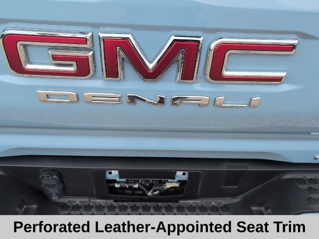 Used 2025 GMC Canyon Denali AWD/4WD image 21