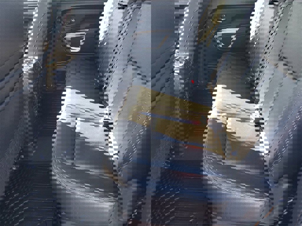 Used 2020 Nissan Titan SL w/ Moonroof Package image 24