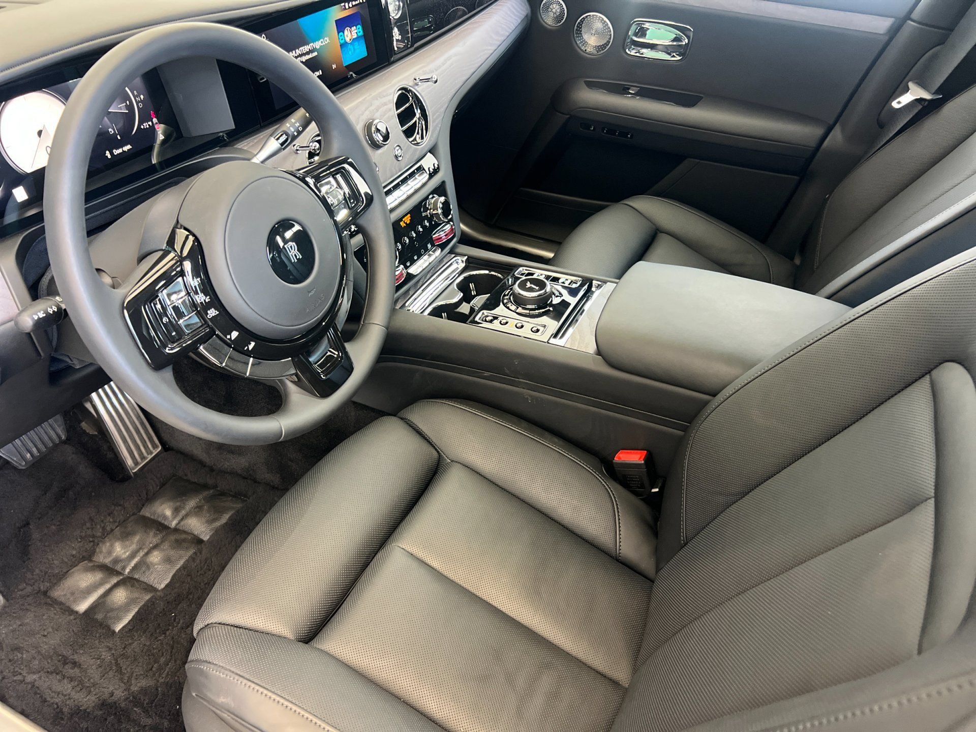Certified 2026 Rolls-Royce Ghost AWD/4WD image 33