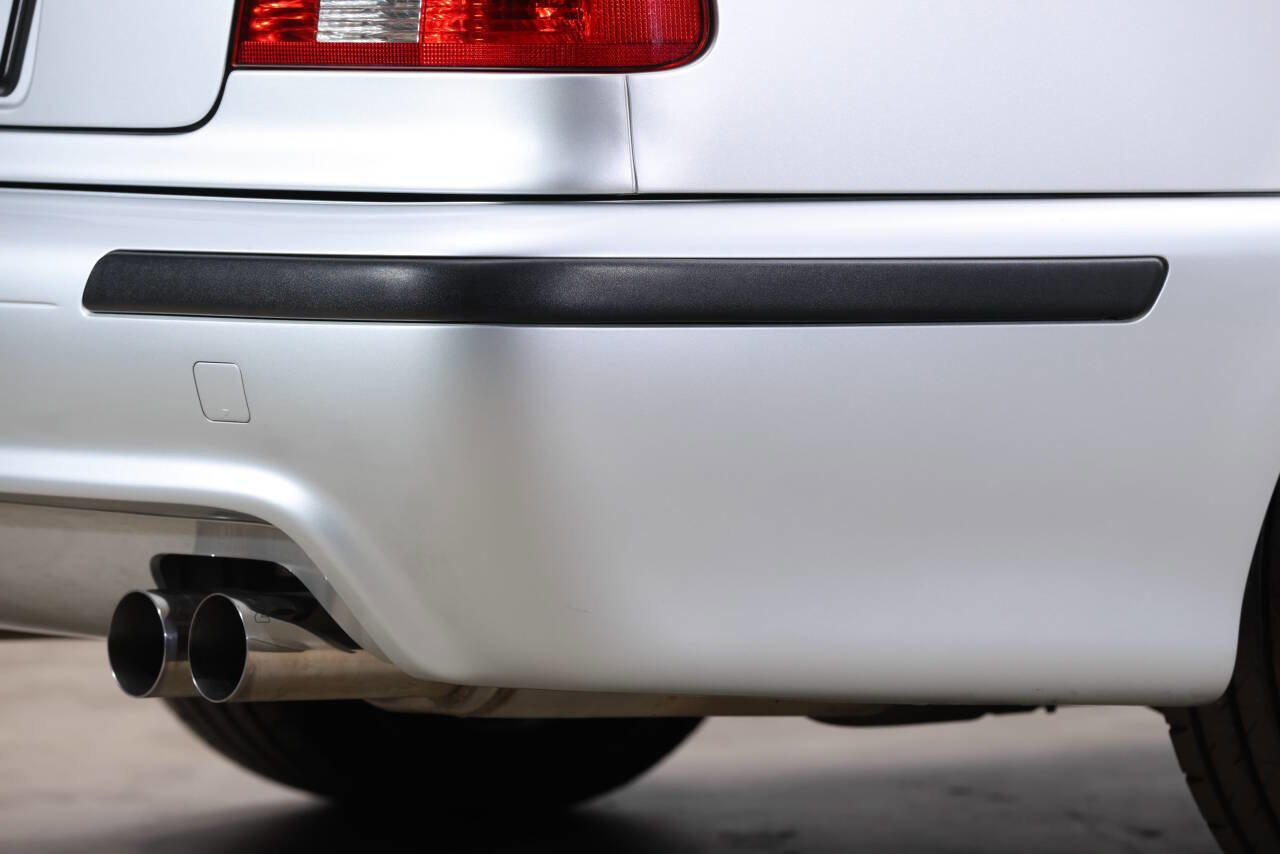 Used 2003 BMW M5 image 23