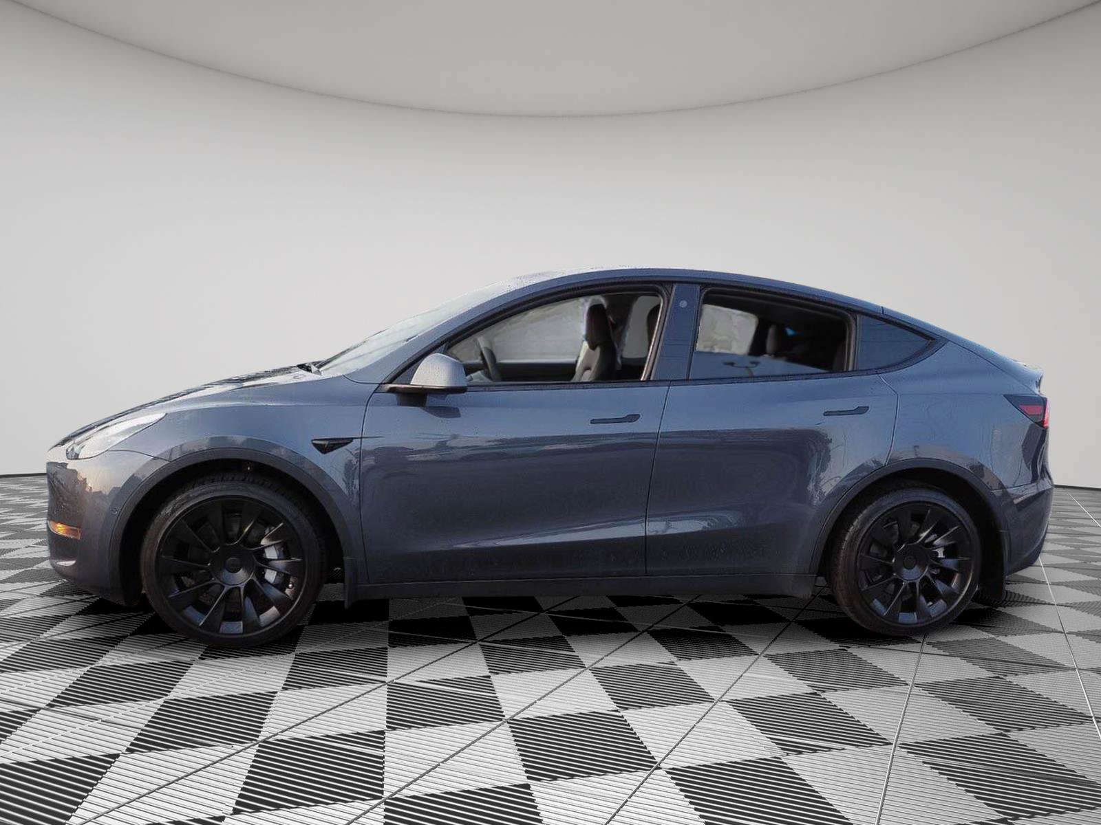 Used 2022 Tesla Model Y Long Range AWD/4WD image 4