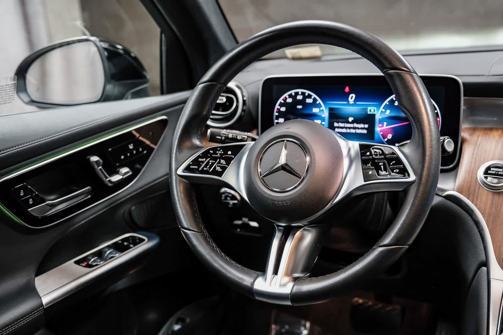 Certified 2024 Mercedes-Benz GLC 300 4MATIC image 20