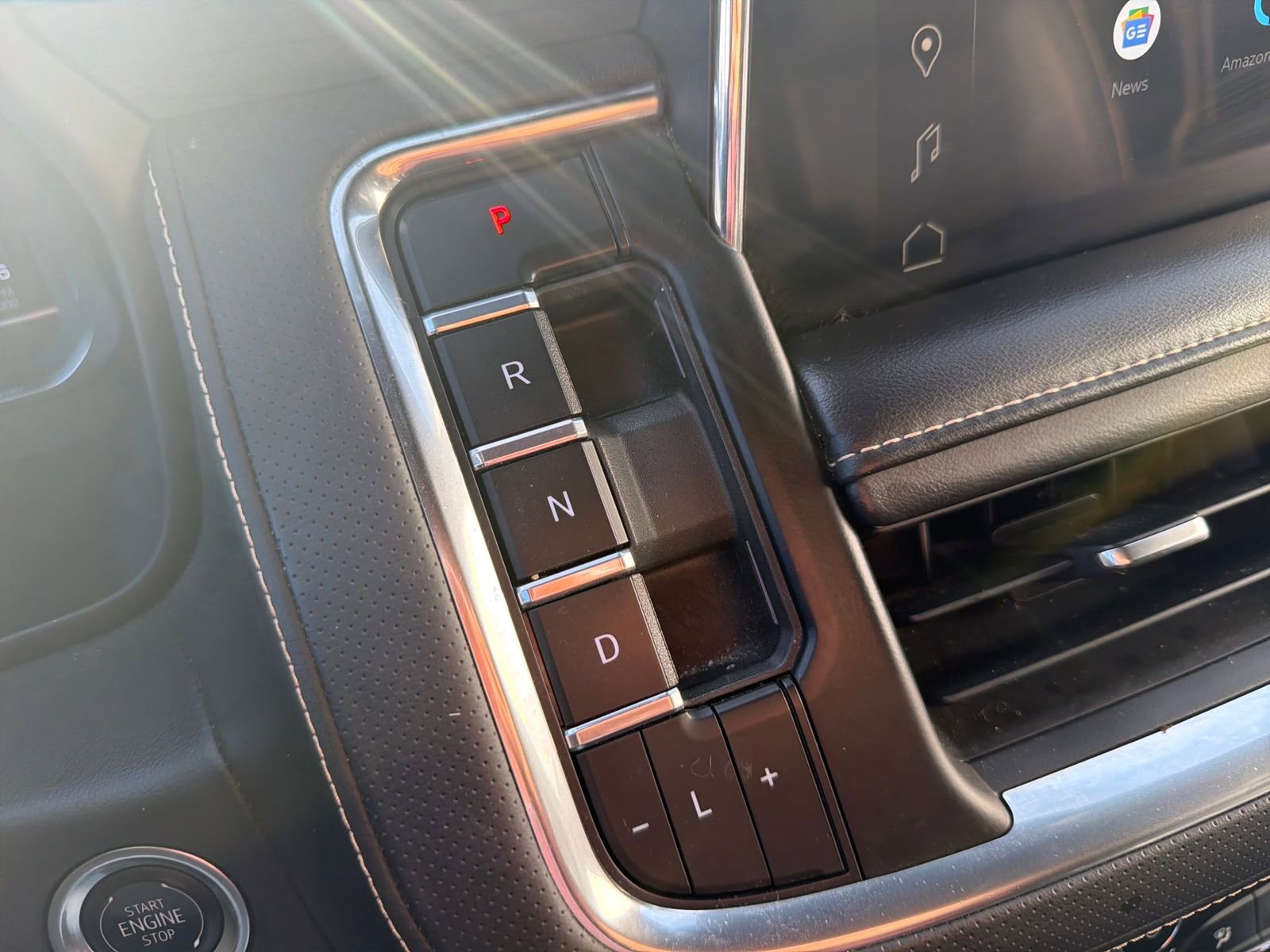 Used 2024 GMC Yukon SLT image 19