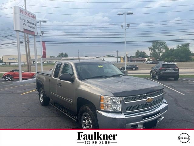 Used 2013 Chevrolet Silverado 1500 LT AWD/4WD image 1