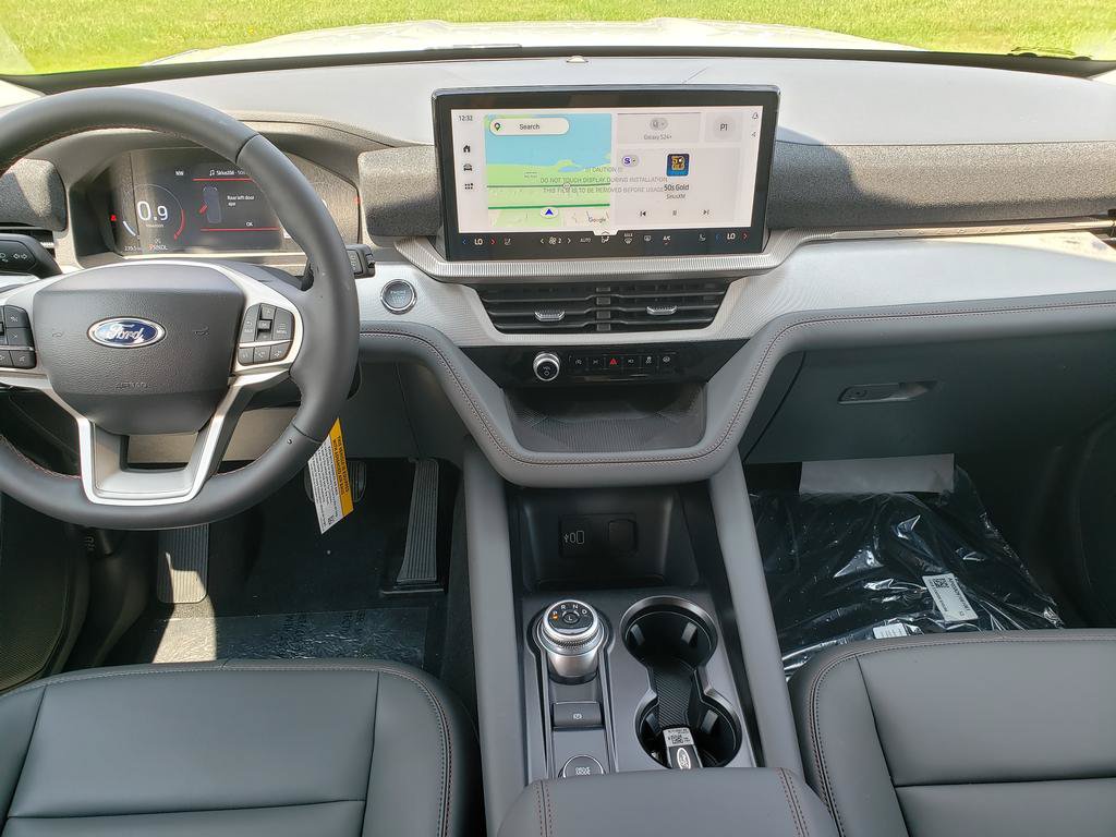 New 2026 Ford Explorer Active w/ Active Comfort Package AWD/4WD image 8