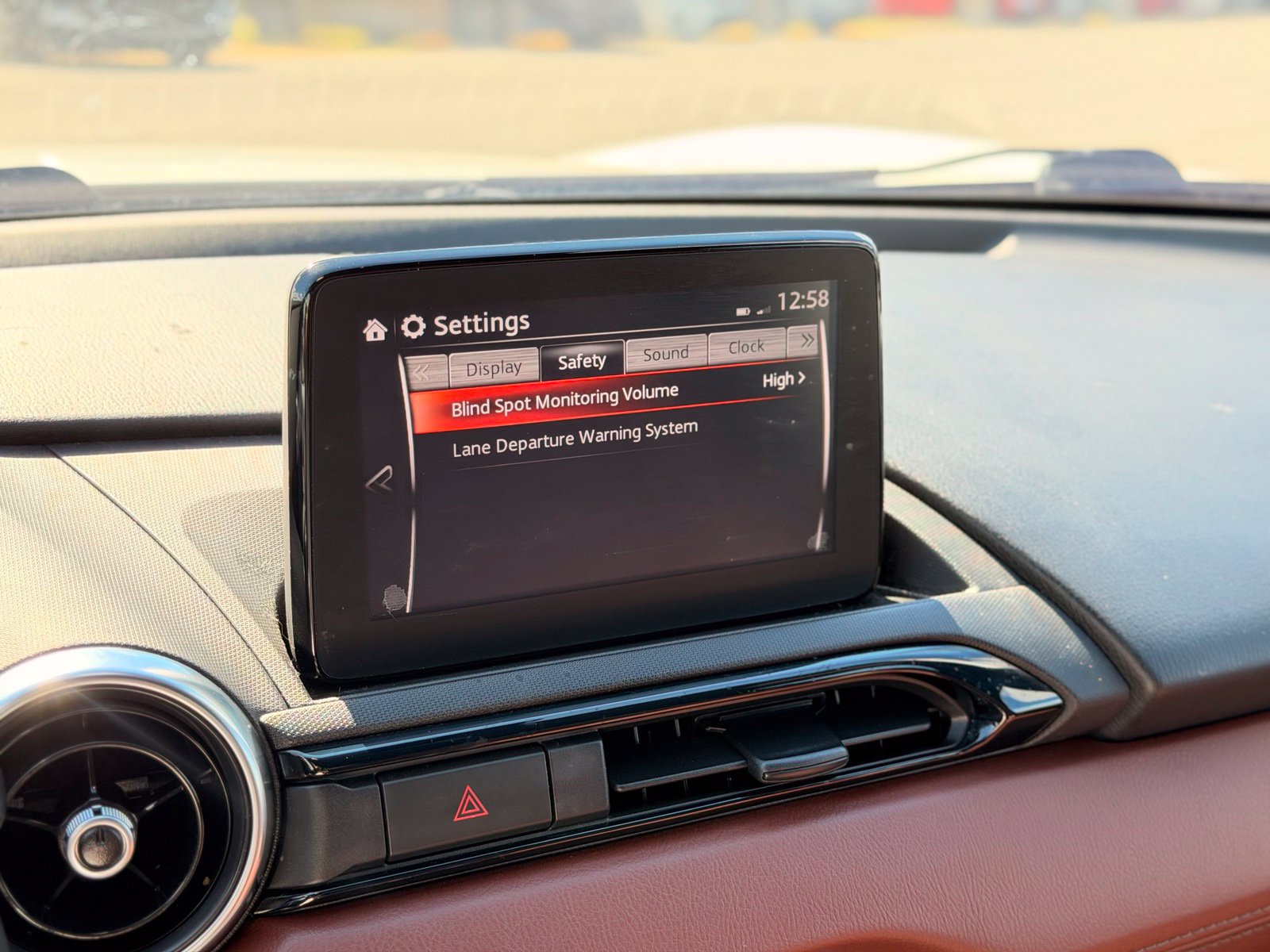 Used 2018 MAZDA MX-5 Miata RF Grand Touring RWD image 46