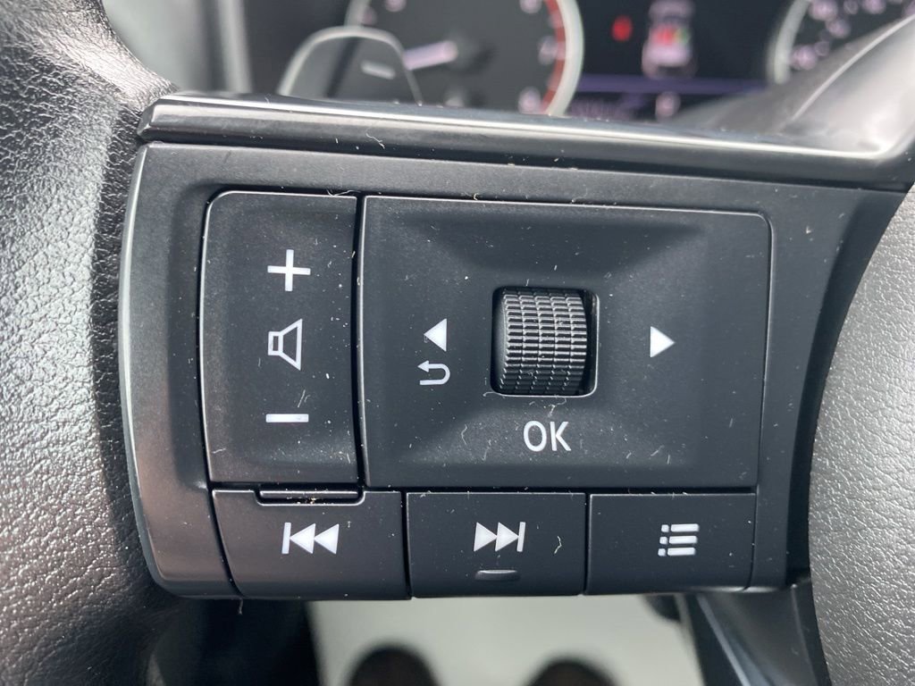 Used 2023 Nissan Rogue S image 21