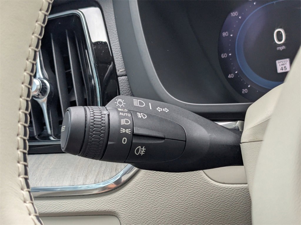 Certified 2023 Volvo XC60 B6 Ultimate image 35