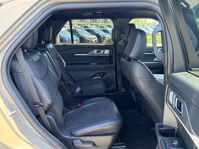 Used 2026 Ford Explorer ST w/ Sun And Sound Package image 32